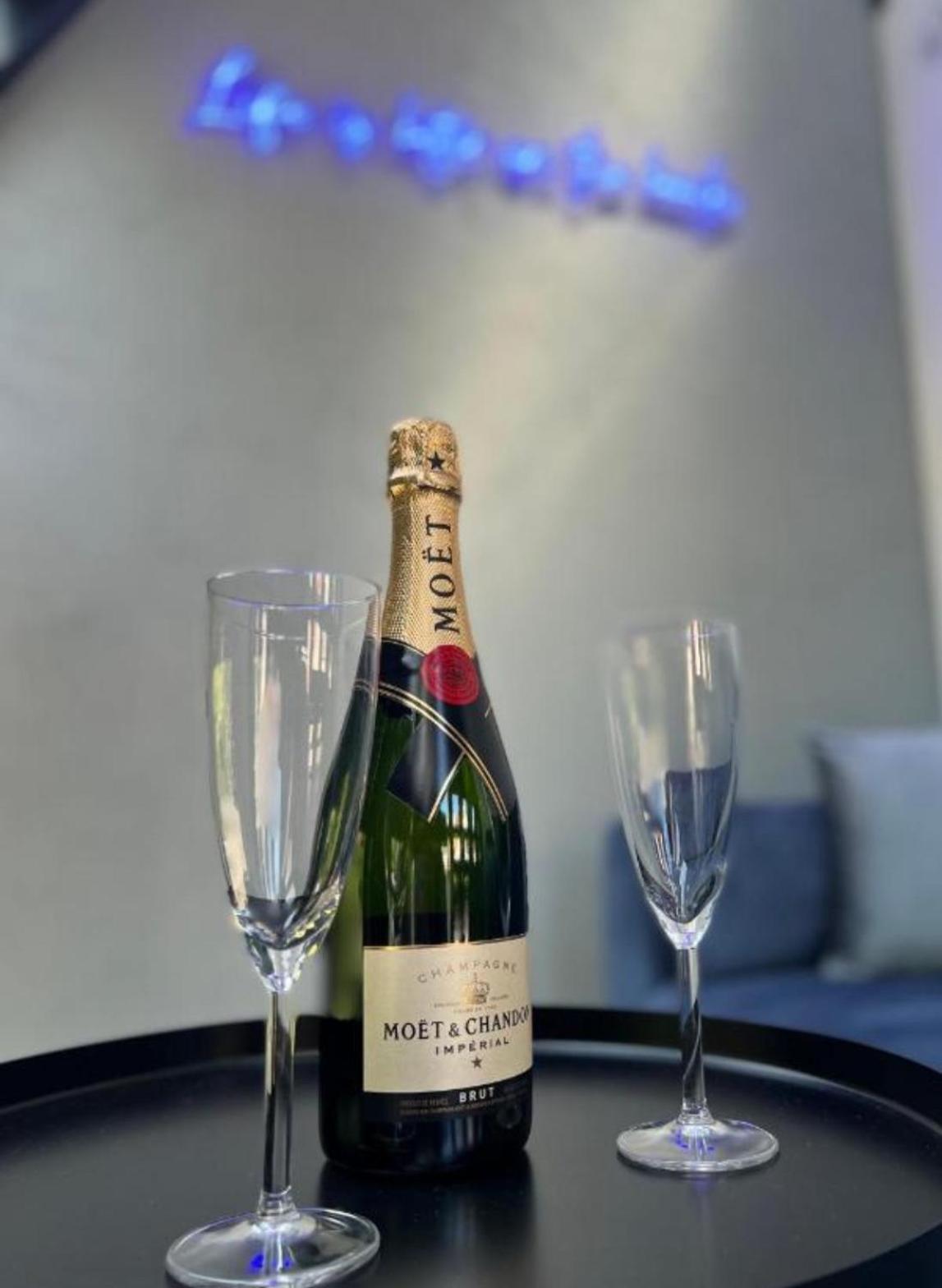Akali Centrum 200 M Rynek -parking Apartament